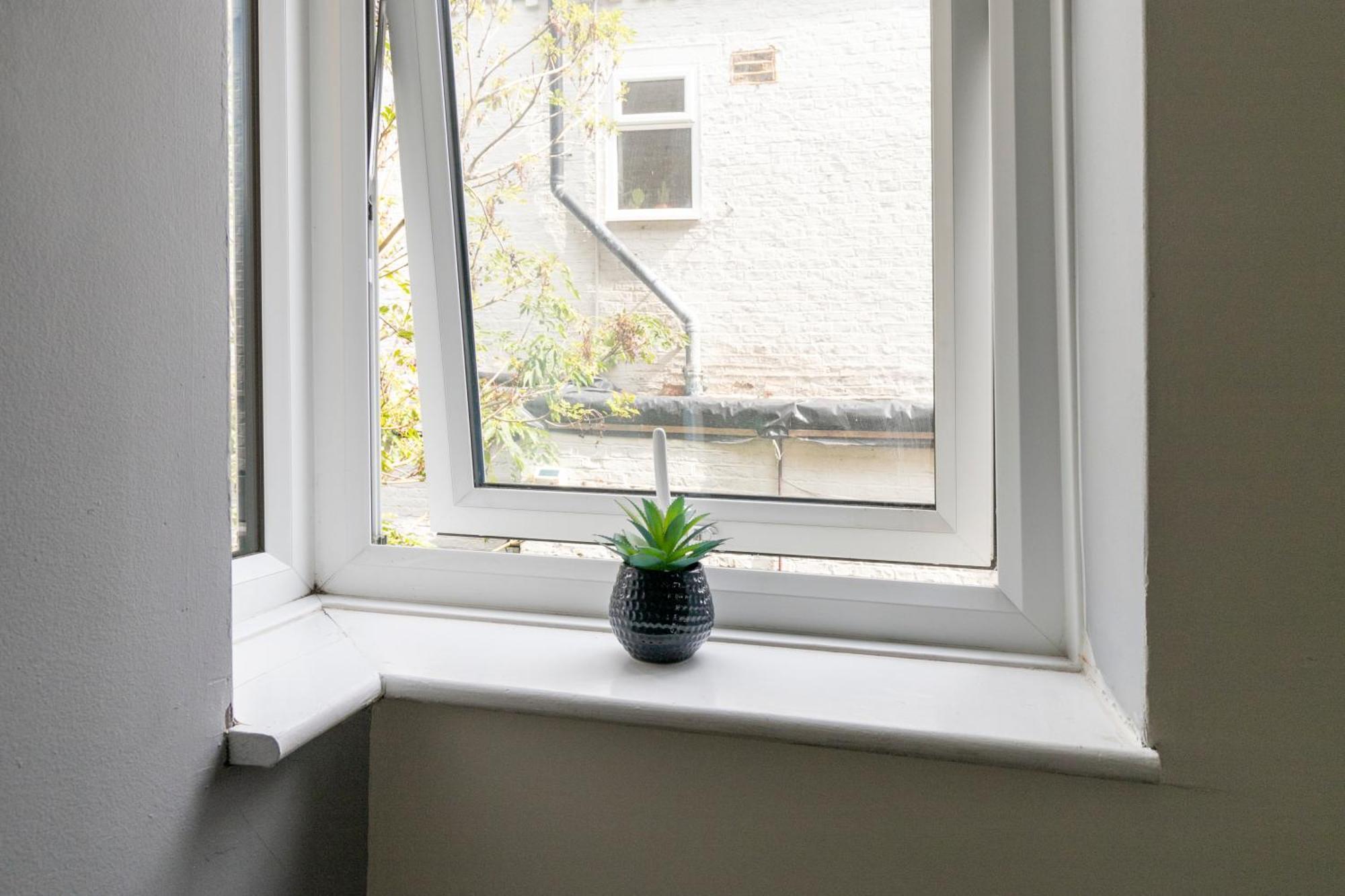 Cosy 2 Bedroom Flat In Manor House London Exteriör bild